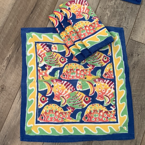 Pomegranate Inc napkins and placemats - Picture 2 of 6